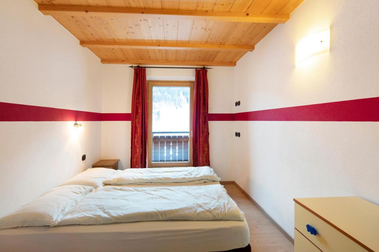 Rosso Al Bait Da Giulio Apartment Livigno Exterior photo